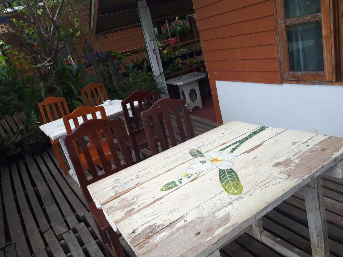Hotel Baan Bar Cafe Mae Chaem Zewnętrze zdjęcie